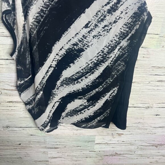 Danier Blouse top  black white size xxs - Picture 2 of 7